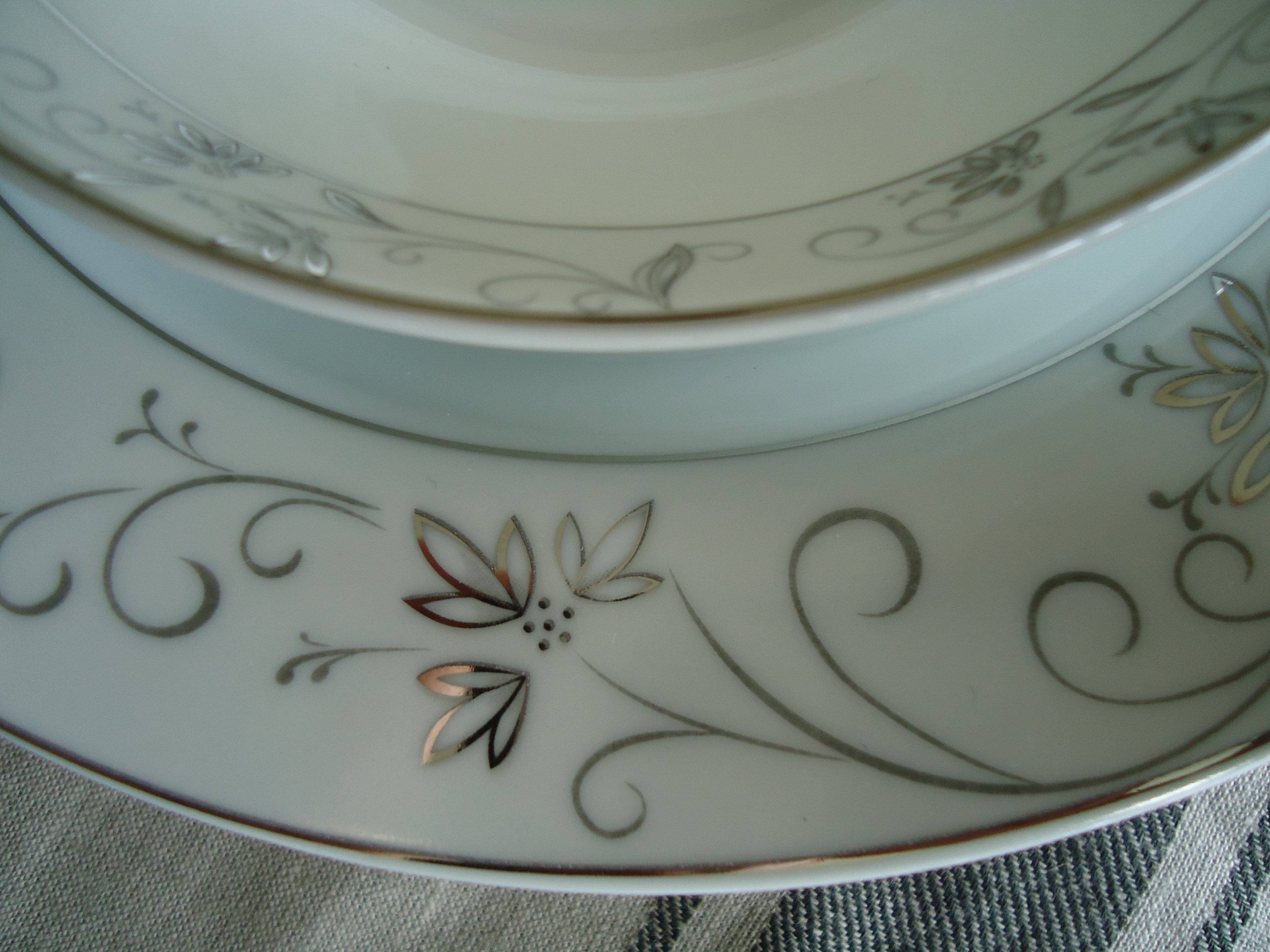 Dinner Set - Gloria (28pcs)